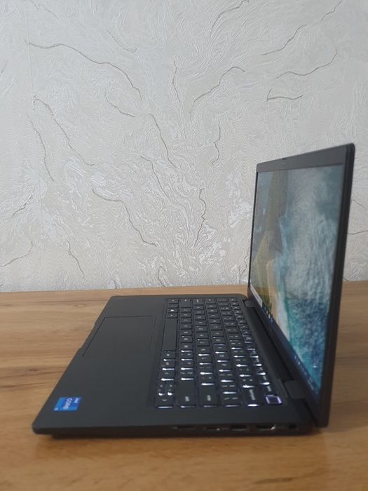 Dell i5-1135G7 8/256gb