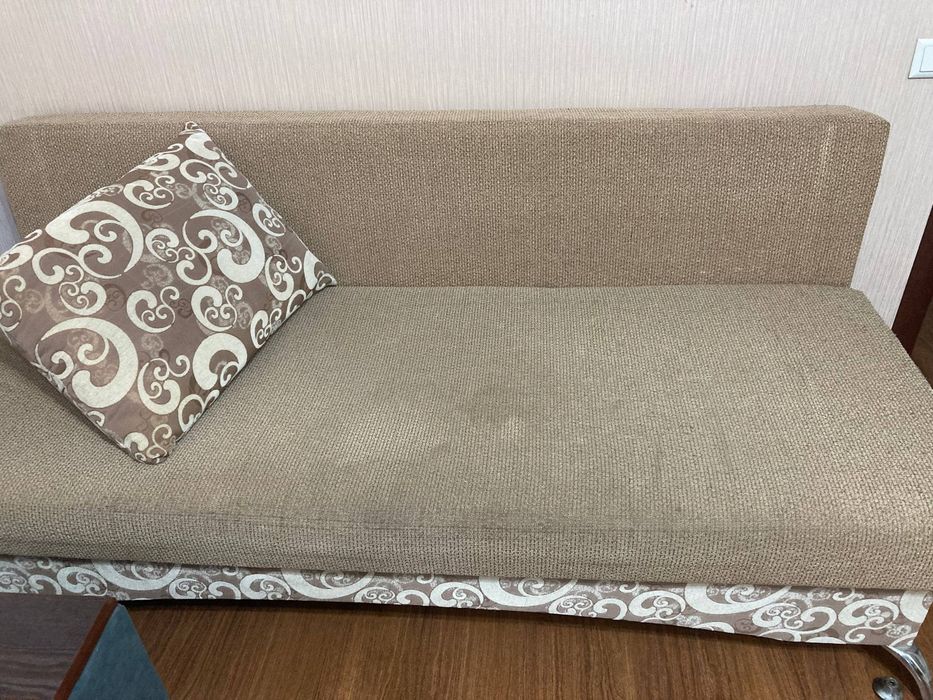 Продам диван б/у