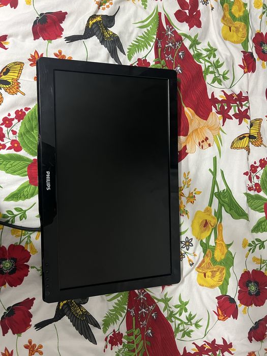 Монитор philips 22