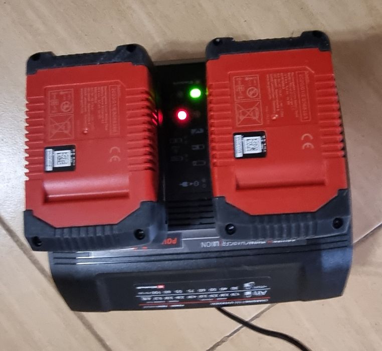 Двойно зарядно с 2 бр батерий Einhell