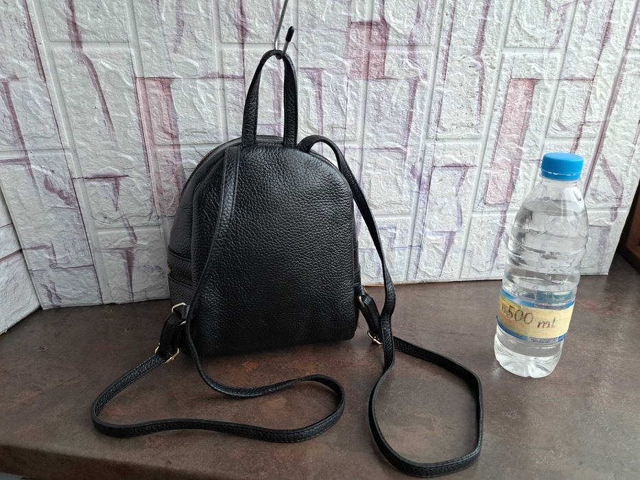 дамска раница,черна кожена,чанта,Antonia Moretti -естествена кожа