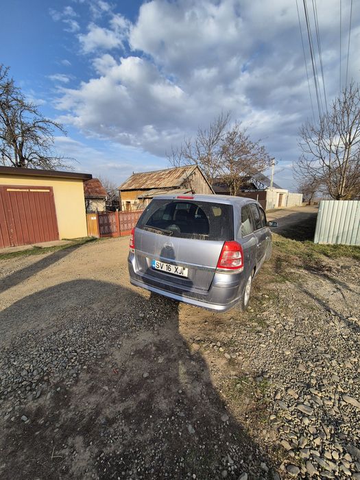 Vând Opel Zafira 2009