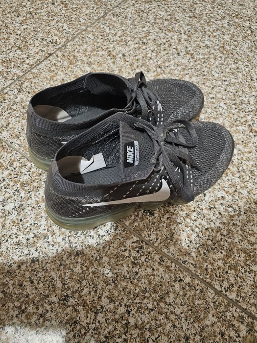 Маратонки nike vapormax номер 42.5  8.5