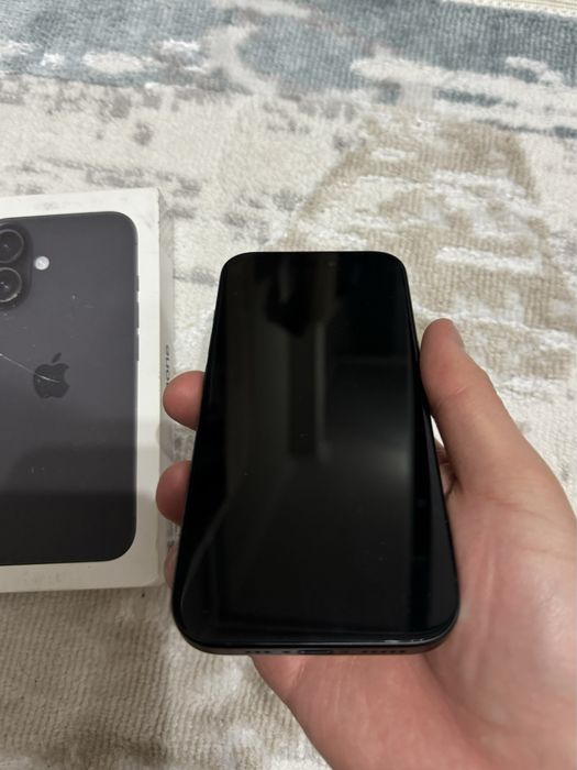 Продам IPhone 16 128 gb