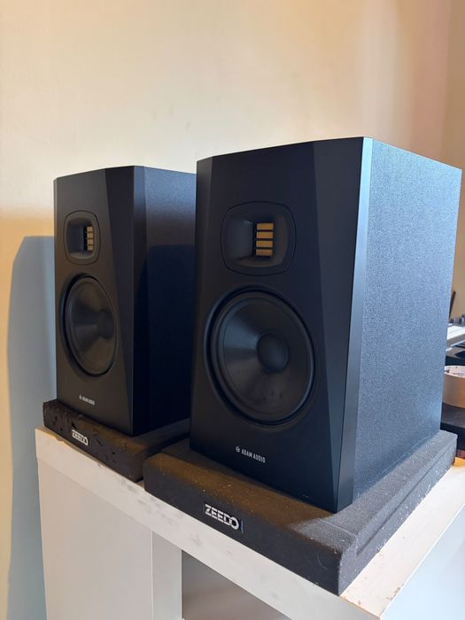 Adam studio t7v x2