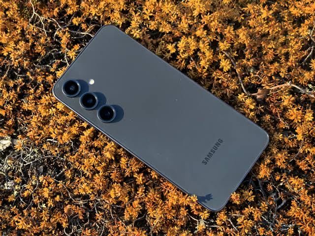 Samsung s 24 fe