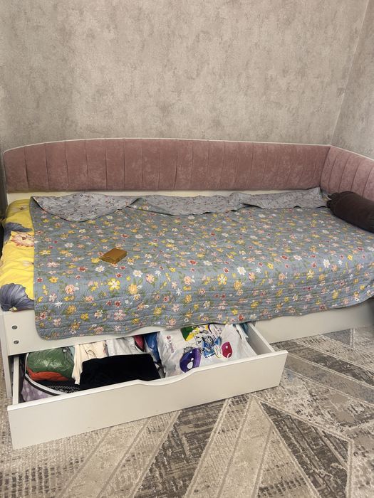 Продам кровать в отличном состояние