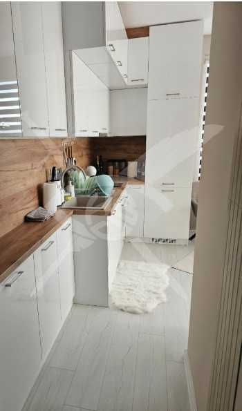 Продава се Тристаен апартамент в Пловдив, Христо Смирненски - 77 кв.м за 858 €/кв.м - Снимка #2