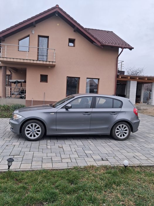 De vinzare BMW seria 1 an 2010  benzină motor 1995 ,(122 cai  putere))