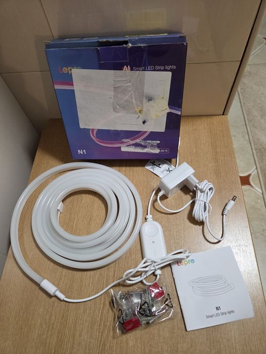 Lepro Smart LED Strip Light (модел N1) – интелигентна гъвкава неонова LED лента с дължина от 3 метра
