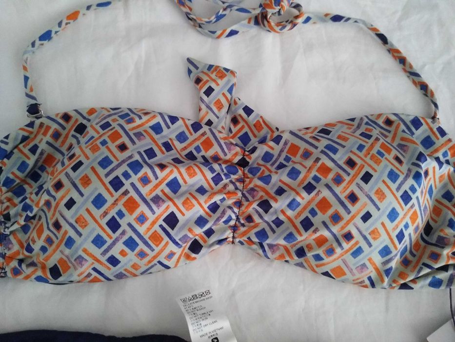 Нов бански от две части