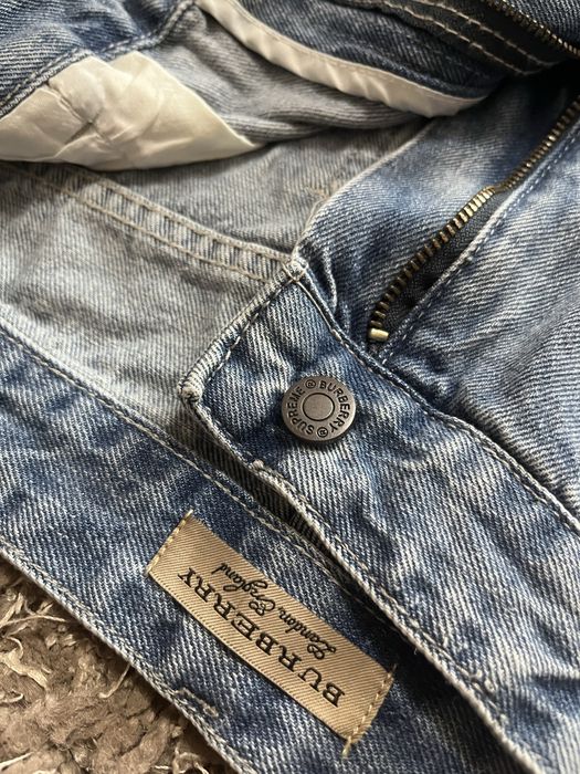 Blugi Burberry marimea 36