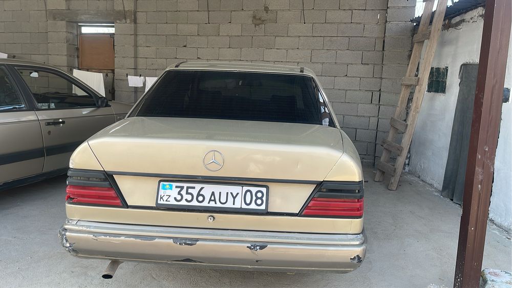 Мерс 230 124кузов продам срочно