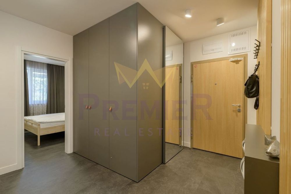 Продава се Тристаен апартамент в Варна, Бриз - 102 кв.м за 2932 €/кв.м - Снимка #5