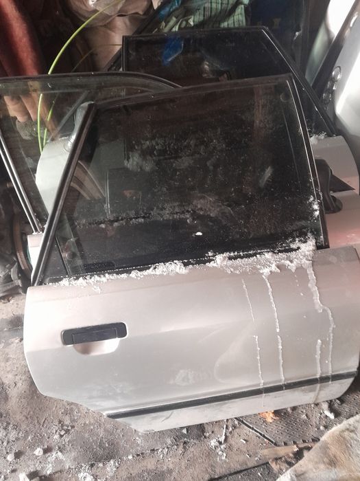 Продам запчасти на Ауди 80 б4