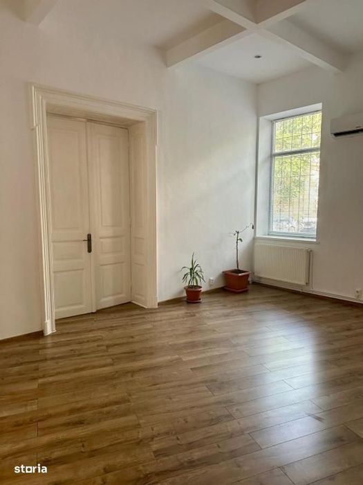 Spatiu birou / cabinet 5 camere in vila, parter, centrala, Unirii