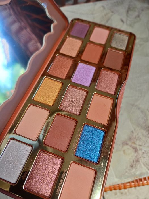 Vand paleta Too Faced Better than Chocolate