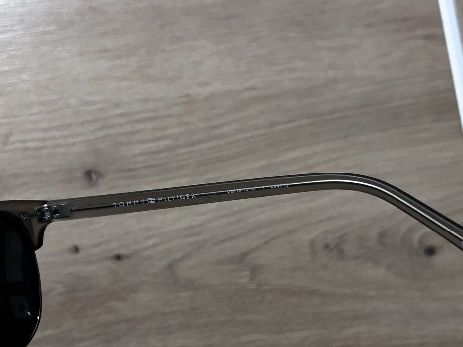 Слънчеви очила Tommy Hilfiger