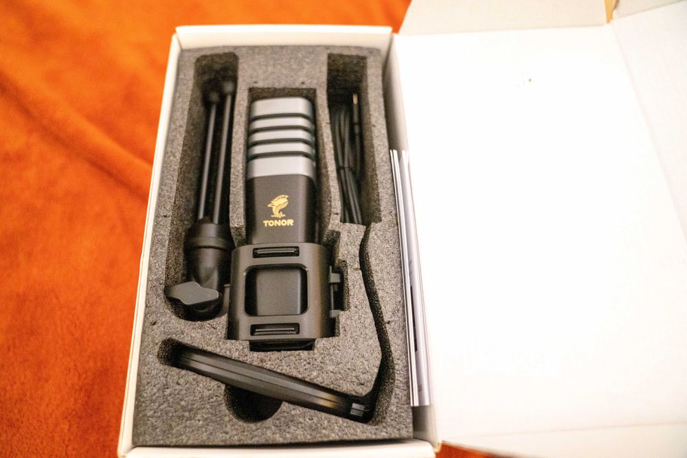 Microfon USB cu suport si filtru pop, Tonor TC30,