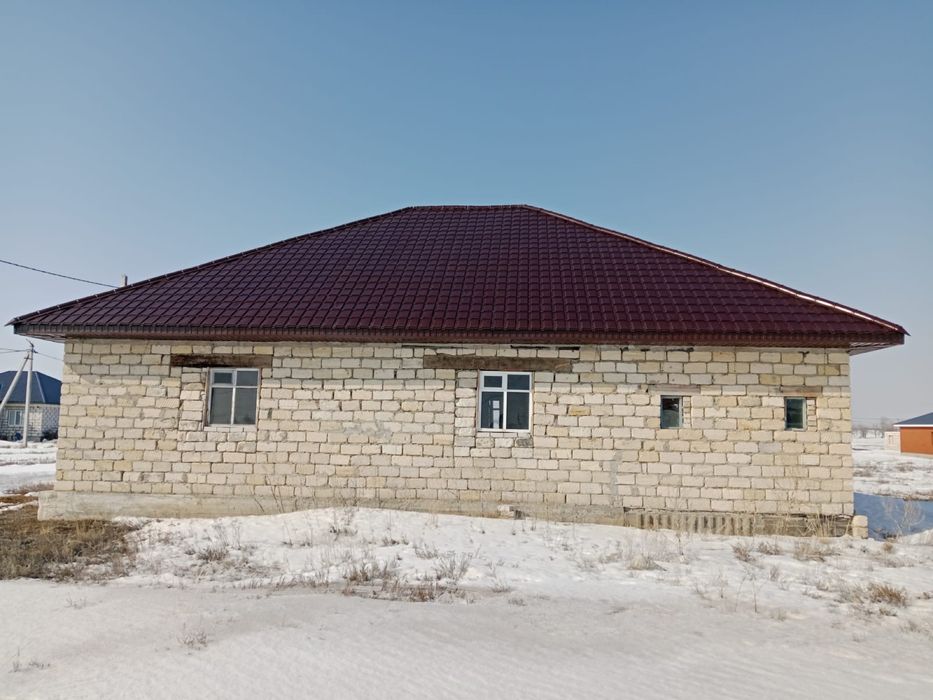 Продается дом(черновой)