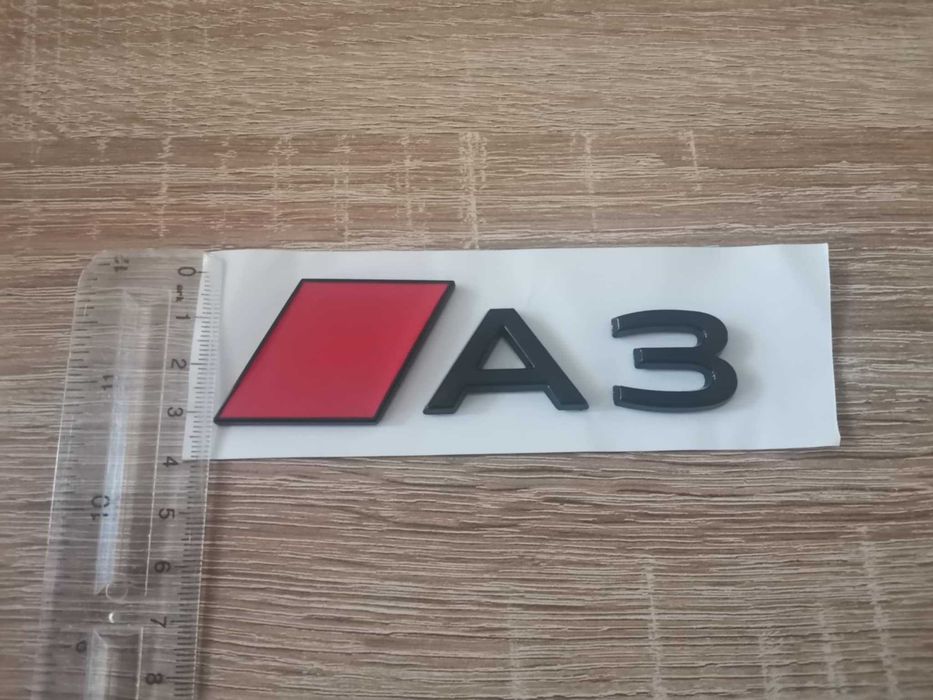 черна емблема Audi A3 нов стил