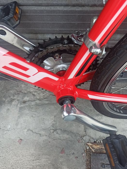 Продавам чисто нов Алуминиев детски спортен велосипед 20 цола . 
Скоро