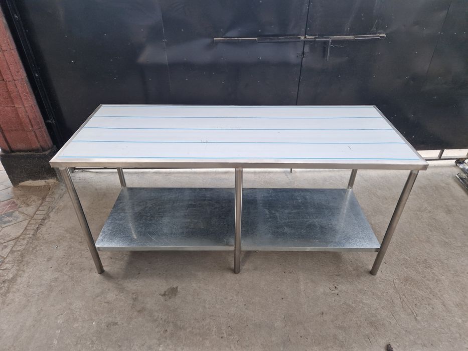 Стол металлический