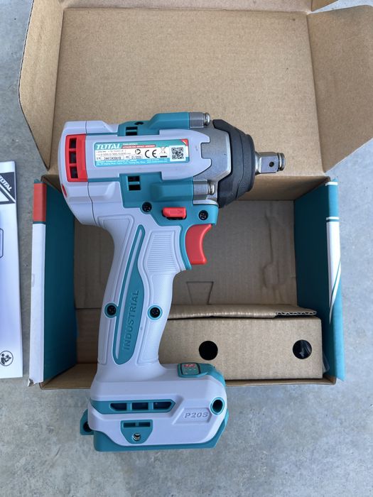 Masina de insurubat cu impact Total baterie 20 v 1/2 500Nm