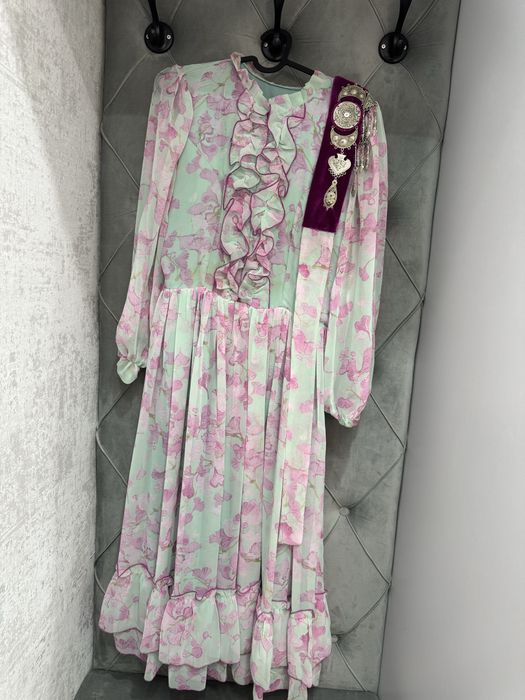 Көйлектер сатылады, өте жақсы жағдайда