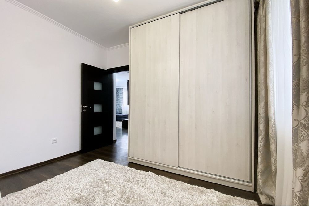 Inchiriez ap 3 camere, Floresti, str Tineretului