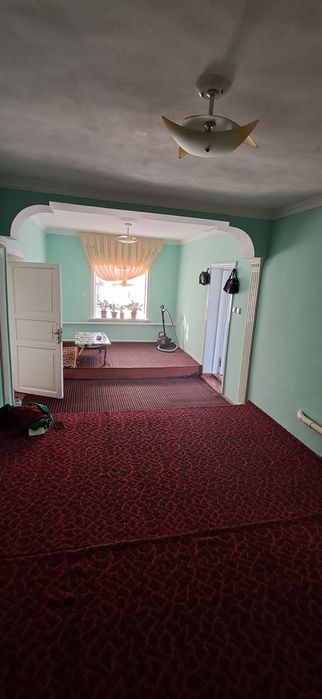 Hovli uy sotiladi 6 sotik