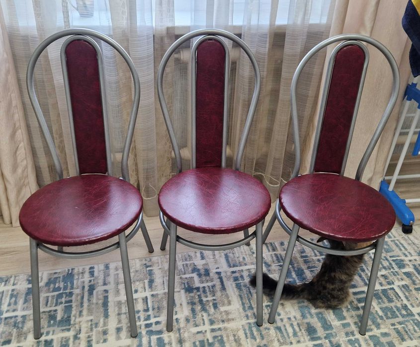 Кухонные стулья 3 штуки