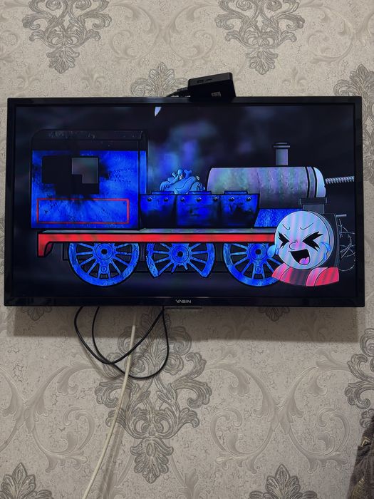 Сервант,стол и стул на 10 человек+ детская кровать смарт тв ясин,