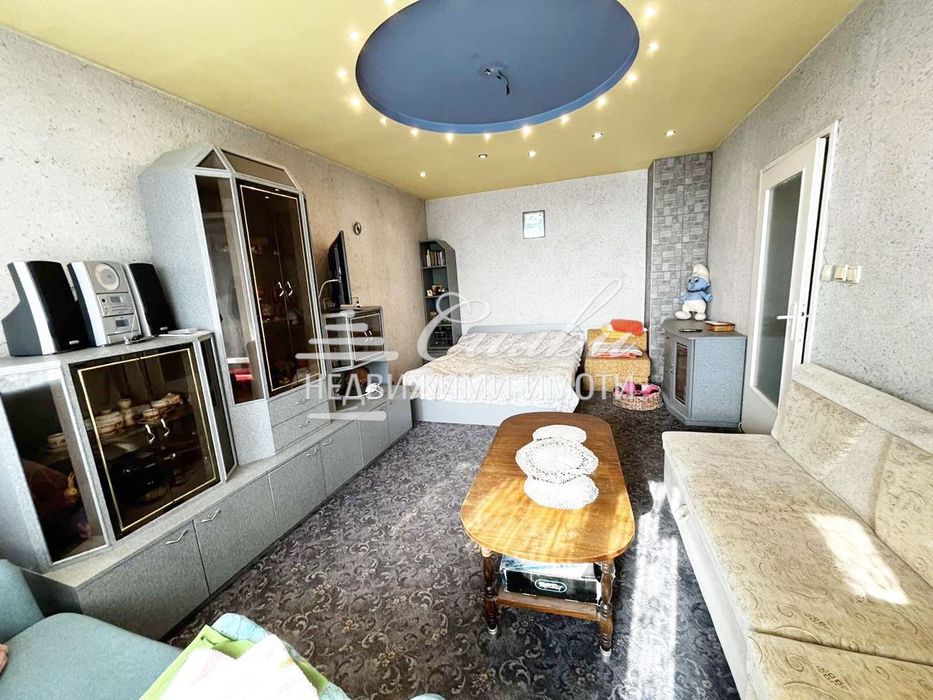 Продава се Двустаен апартамент в Шумен, Дивизионна болница - 65 кв.м за 1639 €/кв.м - Снимка #1