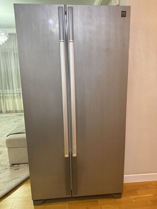 Продам холодильник Daewoo двухдверный