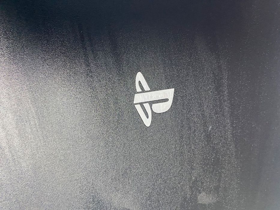 Playstation 4 Pro 1TB 7 Games