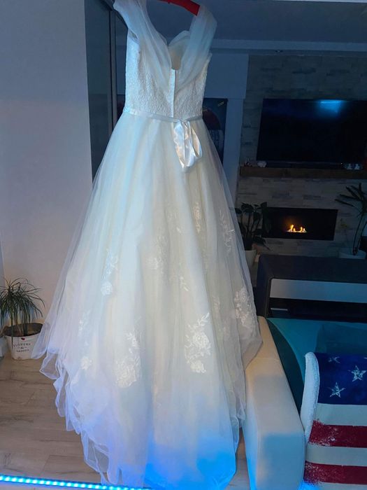 Rochie mireasă printesă
