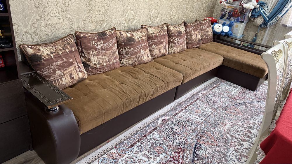 Диван б/у 100000тг!