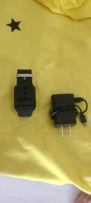 Ceas smart cu camera!