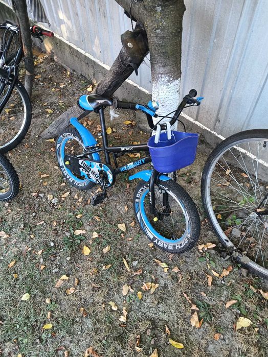 Bicicleta Rich Baby ideala pentru copii