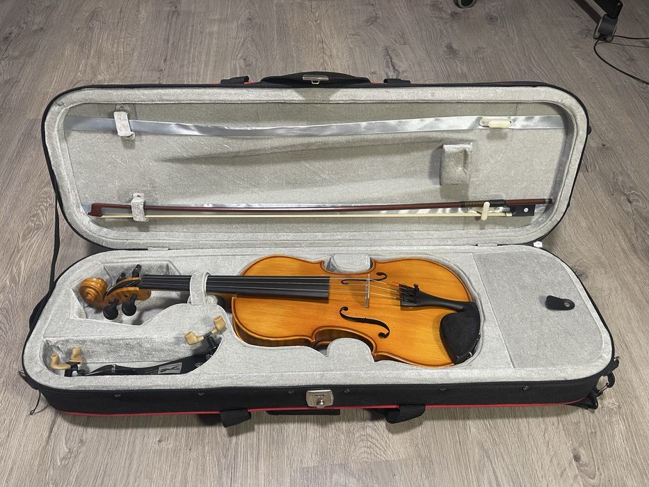 Vioara Hidersine Vivente Student 4/4 Set