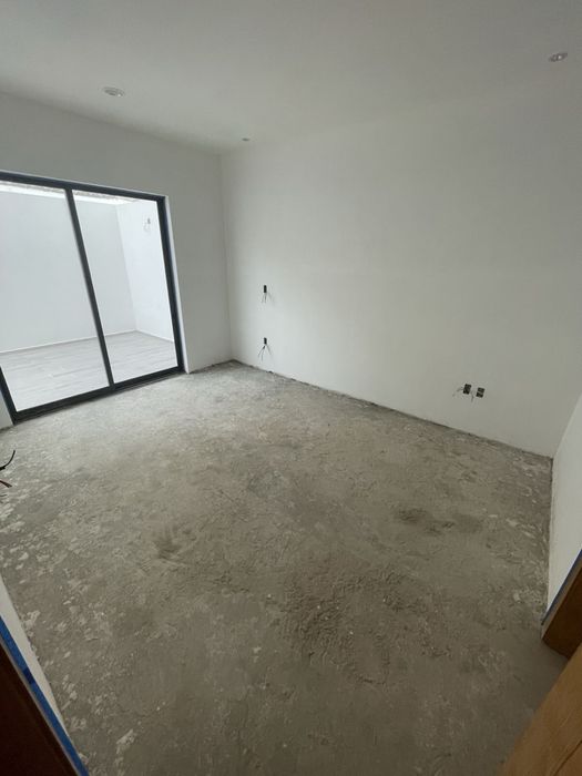 Execut amenajari interioare