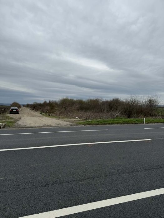 Vand teren Bogdan Voda E85 langa soseaua de centura