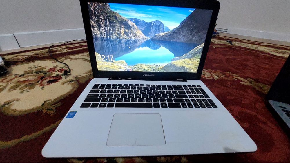 Продам ноутбук асус