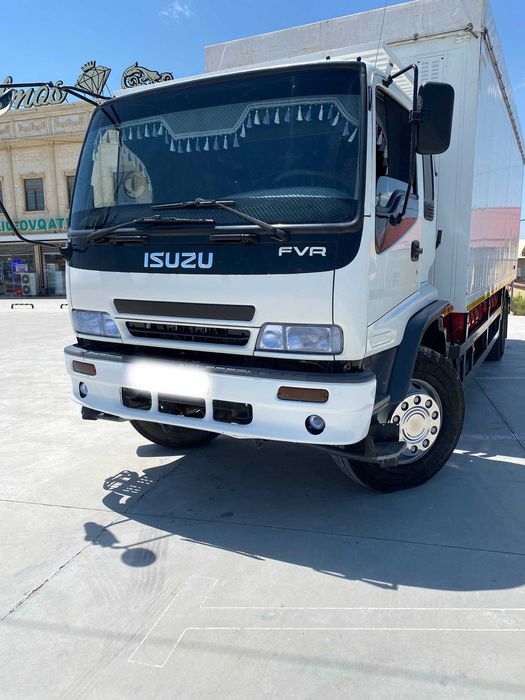 ISUZU 10 tonnalik sotiladi