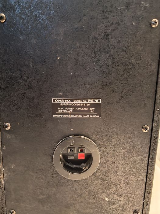 Sistem audio Onkyo cd, tuner, deck si doua amplificatoare subwoofer