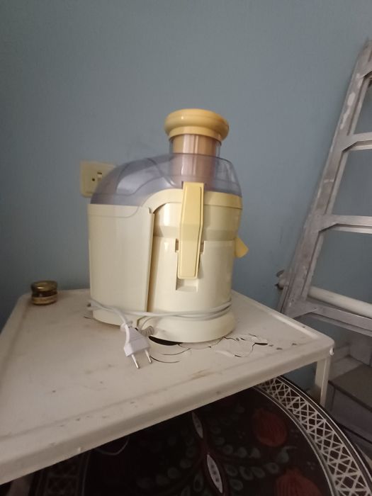 Соковыжималка PHILIPS  натуральный сок