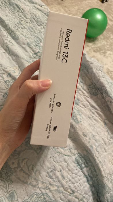 Срочно продаю редми 13 с 256 гб