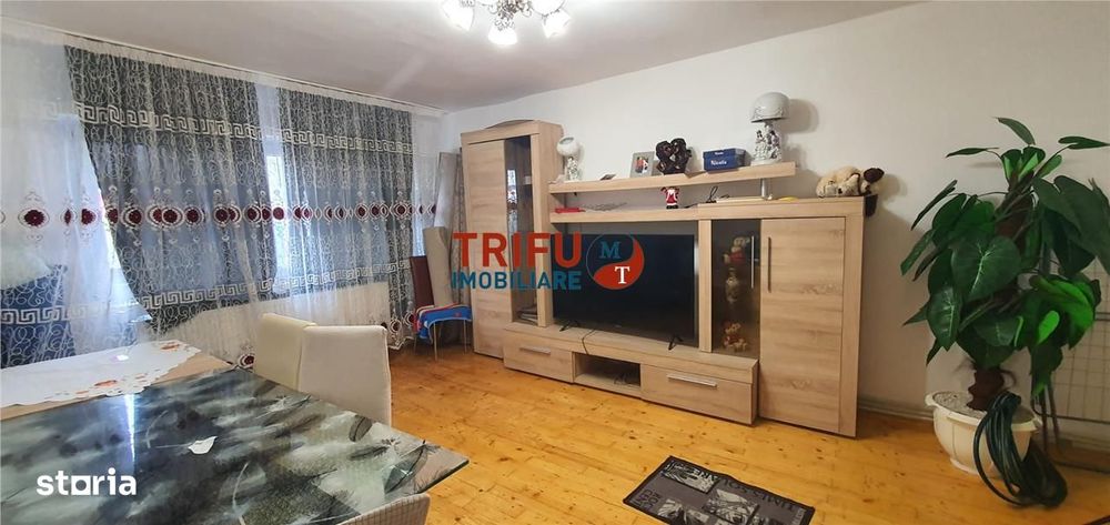 Apartament 3 camere de vanzare zona Dedeman