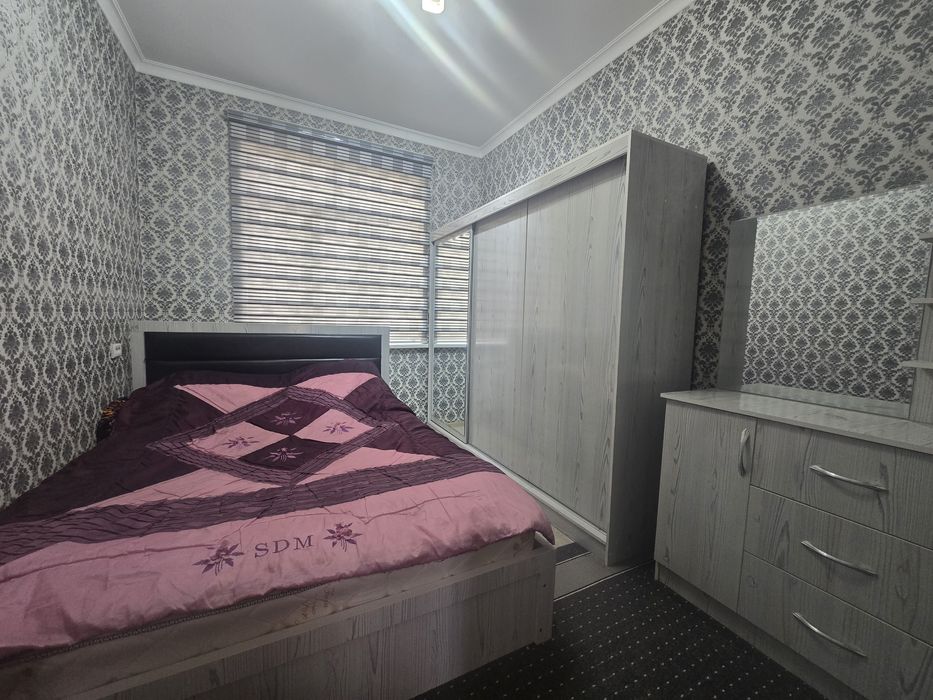 Zudlik bilan frunze massifda 3xonali  novostroyka kvartira ijaraga be